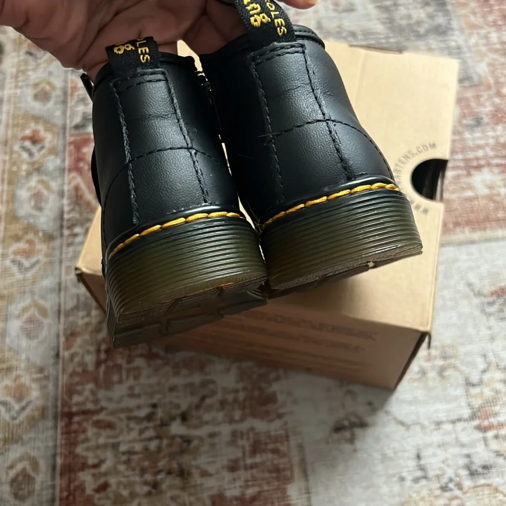 Dr. Martens (child) - Picture 4 of 4